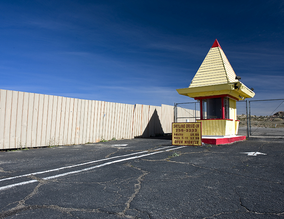 Barstow, California : Rural Landscapes : Dust and Mud - Photography by Dana L. Thomas