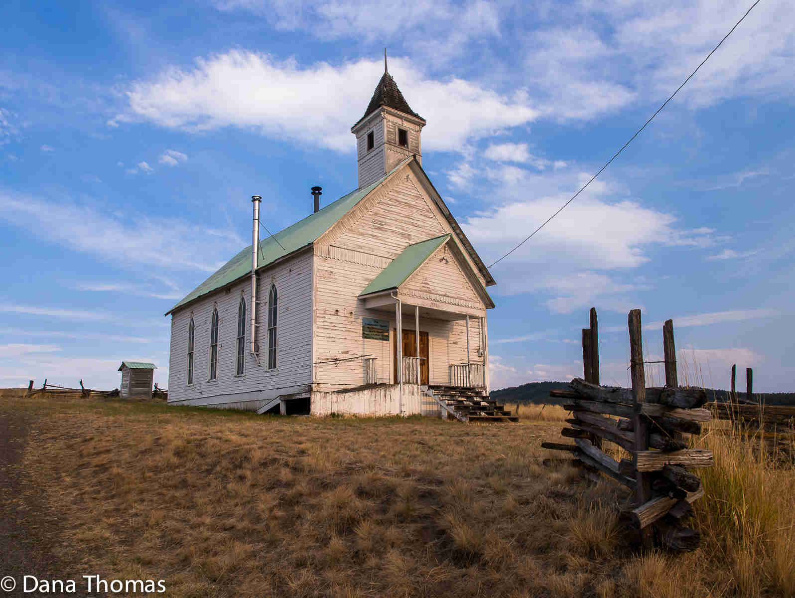 Central Oregon : Rural Landscapes : Dust and Mud - Photography by Dana L. Thomas