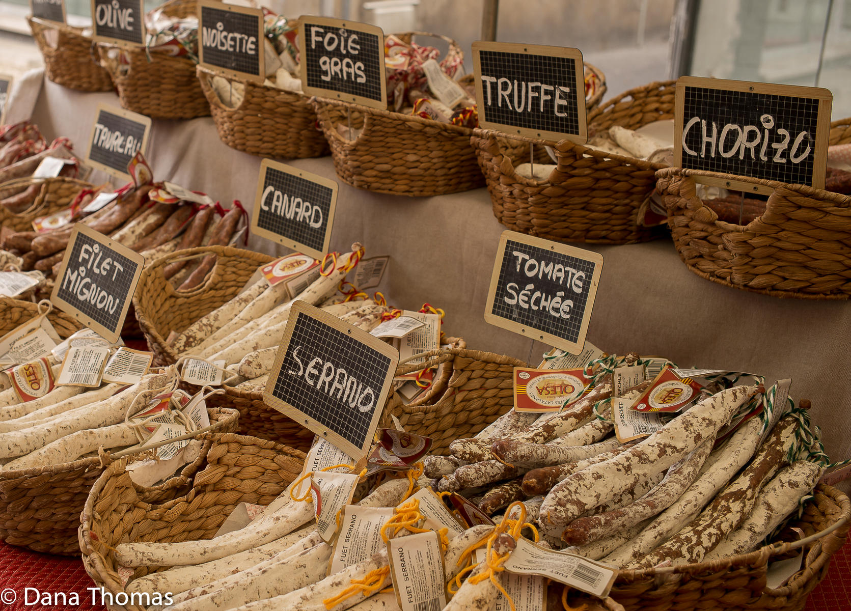 Provence, France : Markets : Dust and Mud - Photography by Dana Thomas