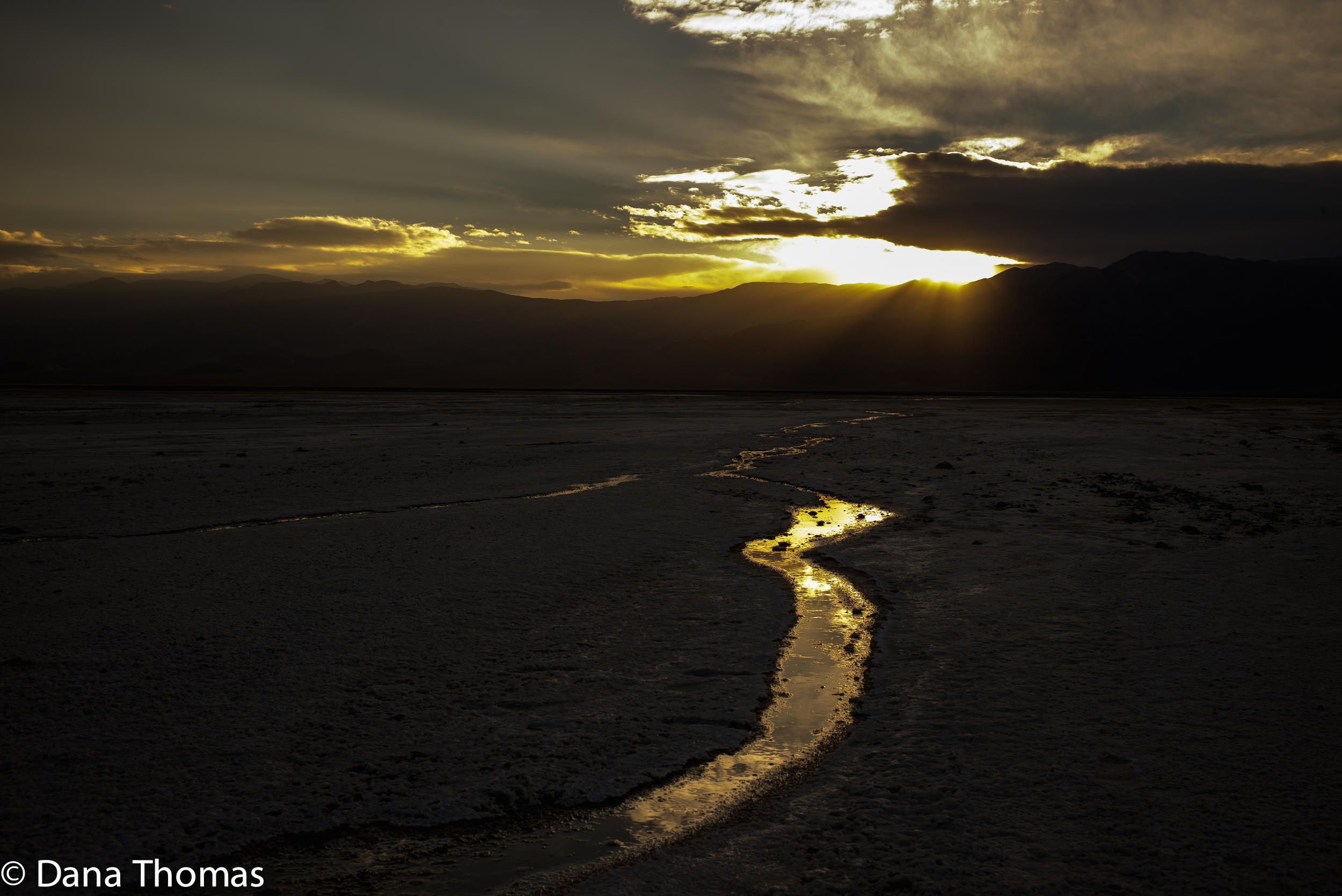 Salt Flats, Death Valley, California : Arid Lands : Dust and Mud - Photography by Dana L. Thomas
