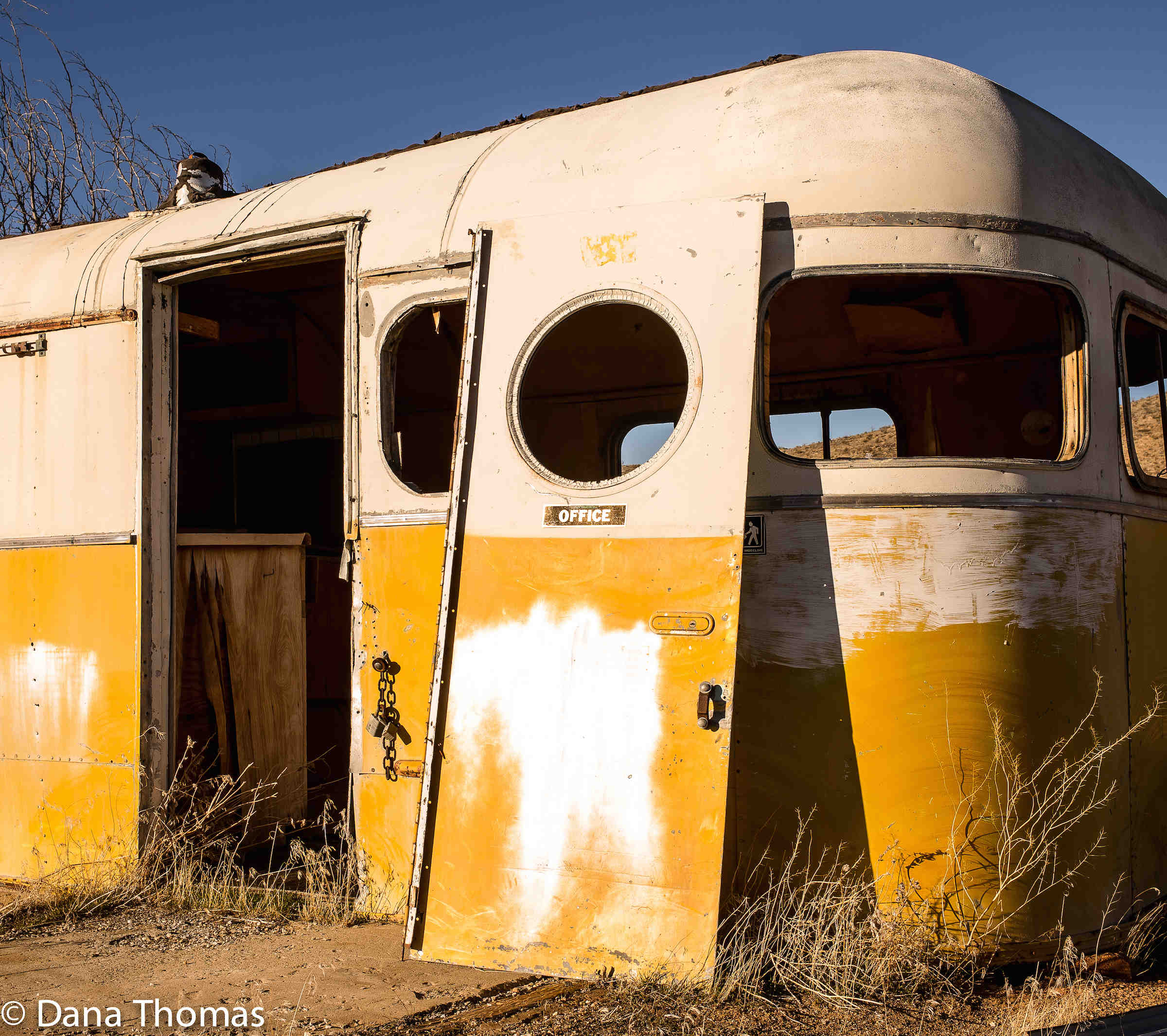 Johannesburg, California : Rural Landscapes : Dust and Mud - Photography by Dana L. Thomas
