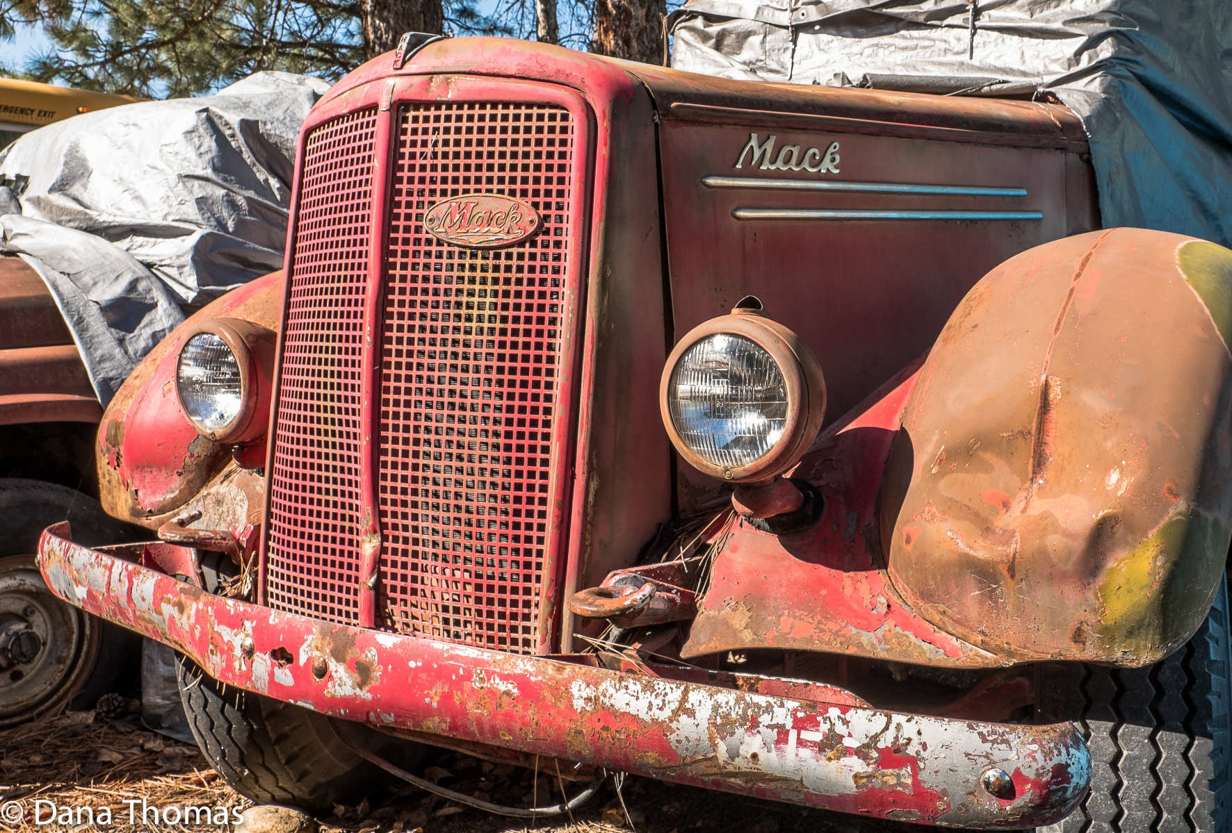 Idaho : Rust Never Sleeps : Dust and Mud - Photography by Dana L. Thomas