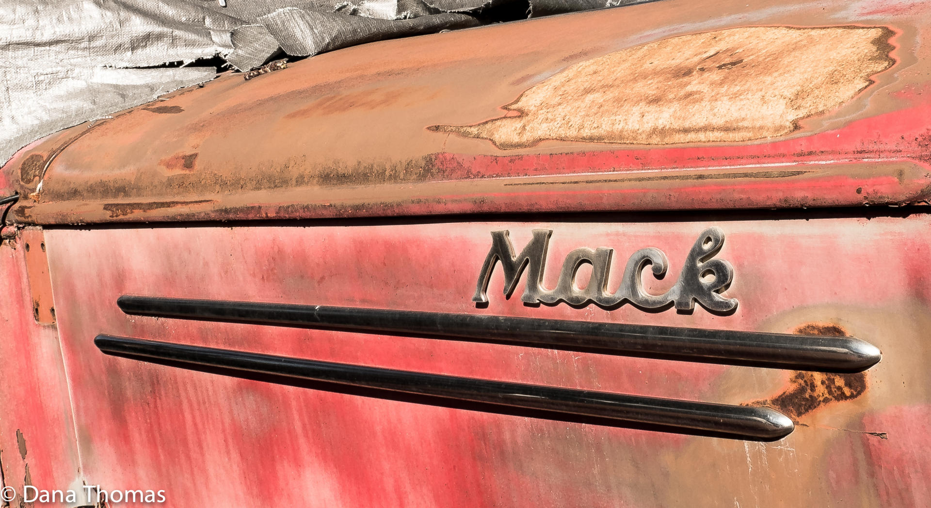 Idaho : Rust Never Sleeps : Dust and Mud - Photography by Dana L. Thomas