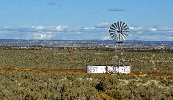 Utah : Rural Landscapes : Dust and Mud - Photography by Dana L. Thomas
