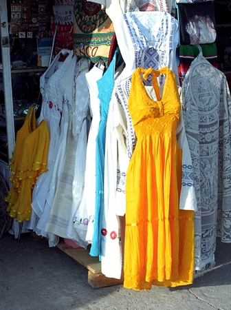 Mexico City : Markets : Dust and Mud - Photography by Dana L. Thomas